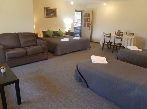 Beachport Motor Inn - Accommodation NT 2