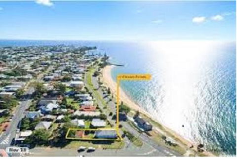 Beachside Queenslander - Accommodation NT 0