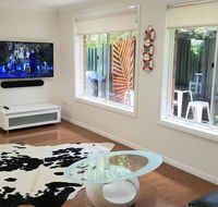 Beachside Villa Ettalong Beach - NT Tourism