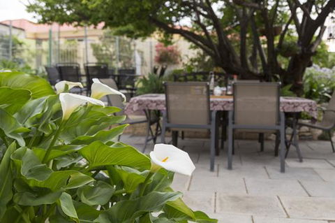 Bed And Breakfast In Perth - Accommodation NT 3