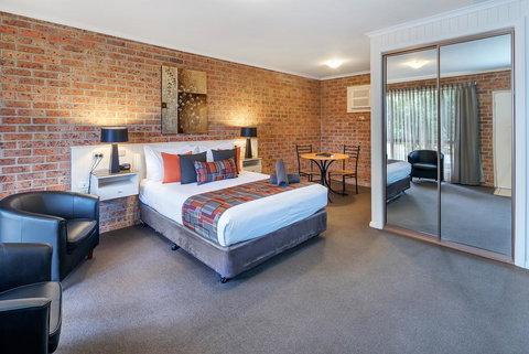 Begonia City Motor Inn - Accommodation NT 1