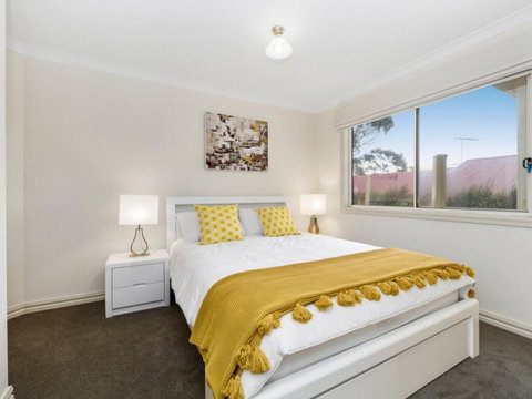 Bellevue - Accommodation NT 3