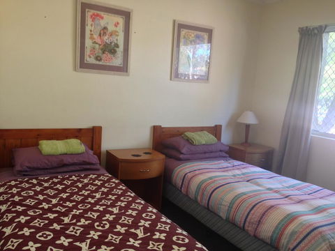Bellevue Family Comforts, Amenities - NT Tourism 1