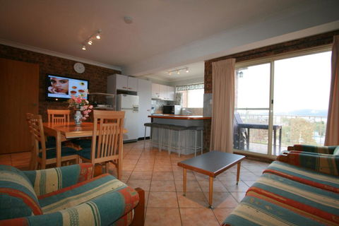 Benny's 3/25 Park Road - NT Tourism 0