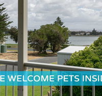 Big Stylish House with River Views Games Room  WiFI - Accommodation NT