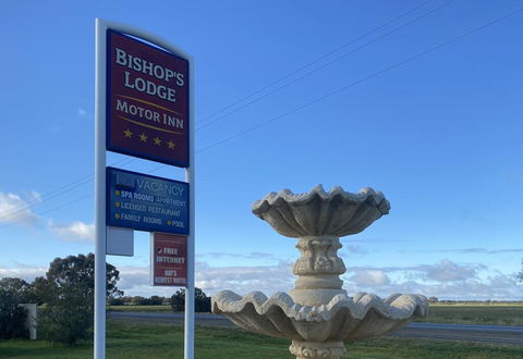 Bishop's Lodge Motor Inn - NT Tourism 2