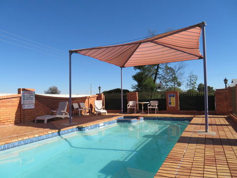 Bishop's Lodge Motor Inn - NT Tourism 3