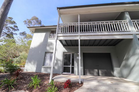 Blackbutt Family Loft Townhouse - Accommodation NT 1