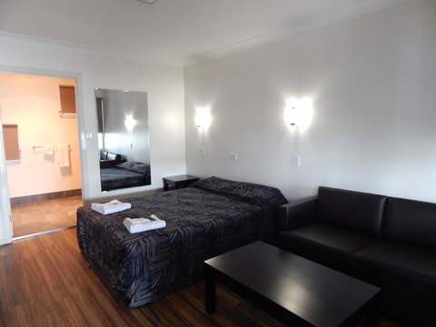 Blackwater Hotel Motel - Accommodation NT 2