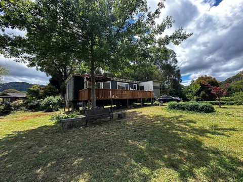 Tiny House At Gilderoy Valley Views - NT Tourism 0