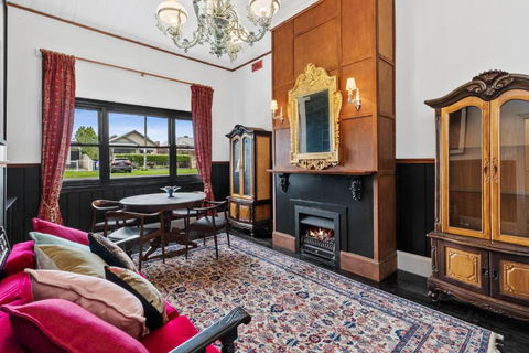 WARATAH At Queenscliff - Accommodation NT 0