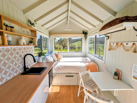 Warburton Tiny House - Tiny Stays - NT Tourism 1
