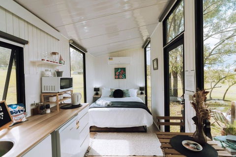 Willow Dale Farm By Tiny Away - NT Tourism 3