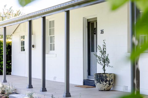 Wisteria Cottage Rylstone - NT Tourism 0
