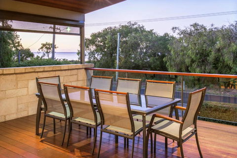 XYZ Holiday Home - Accommodation NT 3