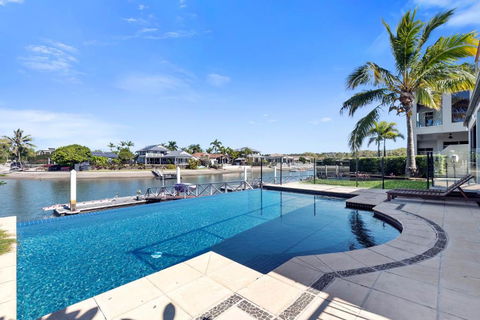 YALLA24-Luxury Resort Style Home - Accommodation NT 1