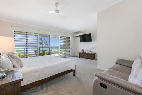 Absolute Beachfront Bliss-Best Location In Darwin - Accommodation NT 0