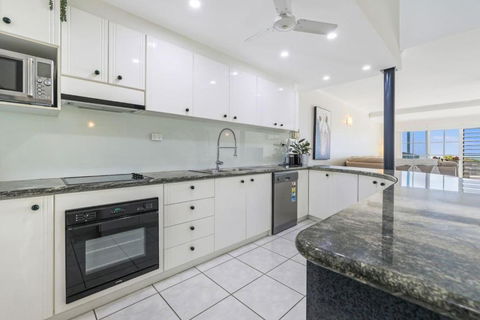 Absolute Beachfront Bliss-Best Location In Darwin - Accommodation NT 4