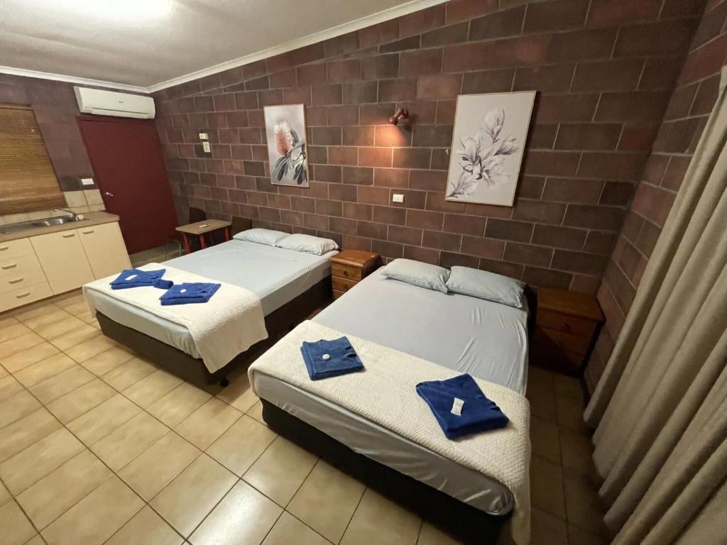 Accommodation NT