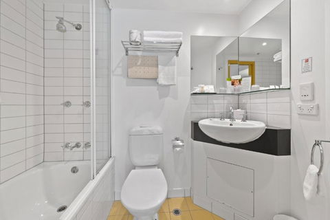 YEHS Hotel Melbourne CBD - Accommodation NT 2
