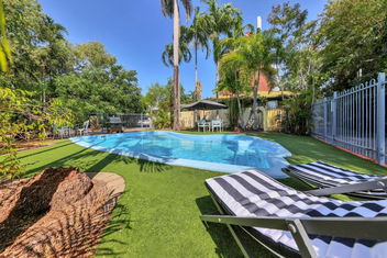 Paravista Motel with Accommodation NT