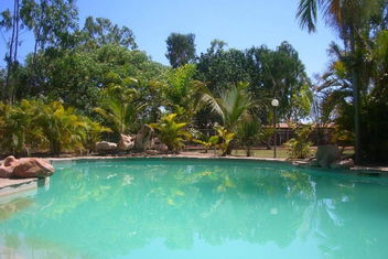 Territory Manor Motel & Caravan Park with Accommodation NT