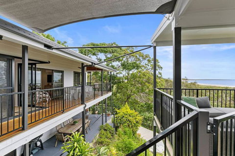 YARABIN - Luxury Home With Ocean Views - Accommodation NT 3