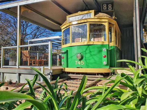 Yarra Valley Tram Stay - NT Tourism 0