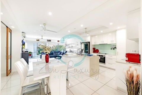 ZEN Tree Blossom: 3-BR Luxury Apt Near Waterfront - Accommodation NT 0