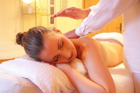 Massage (relaxation, Deep Tissue, Whole Body,sports Etc.)by Male Therapist - Accommodation NT 1