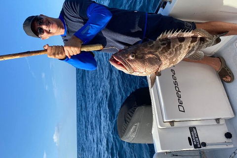 1/2 Day 5 Hour Offshore Fishing Charter - Accommodation NT 5
