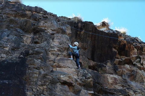 Rock Climbing At The Kangaroo Point Cliffs In Brisbane - Accommodation NT 5