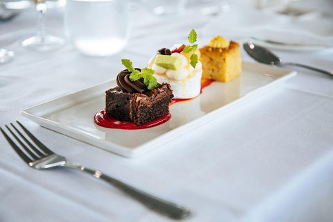 Journey Beyond Cruise Sydney Harbour - All Inclusive Dinner Cruise - Accommodation NT 2
