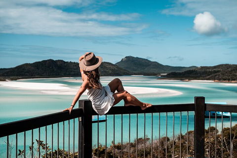 2 Night Whitsunday Islands Cruise On New Horizon From Airlie Beach - Accommodation NT 1