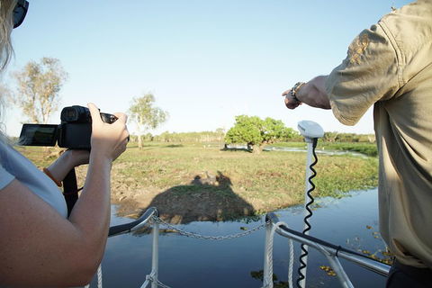 Yellow Water Cruise - Kakadu - Accommodation NT 4
