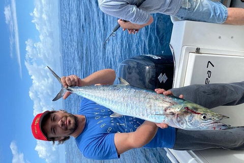 Full Day 9.5 Hour Offshore Fishing Charter - Accommodation NT 2