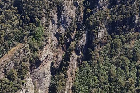 Leven Canyon Day Trip Including Wings Wildlife Park Or Gunns Plains Caves - Accommodation NT 0