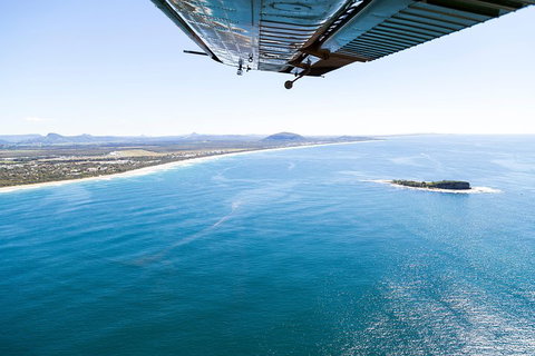 Deluxe Seaplane Tour Noosa To Glasshouse Adventure For 2 With Photobook - Accommodation NT 5