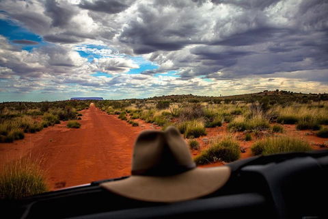 Mount Conner 4WD Small Group Tour From Ayers Rock Including Dinner - Accommodation NT 4